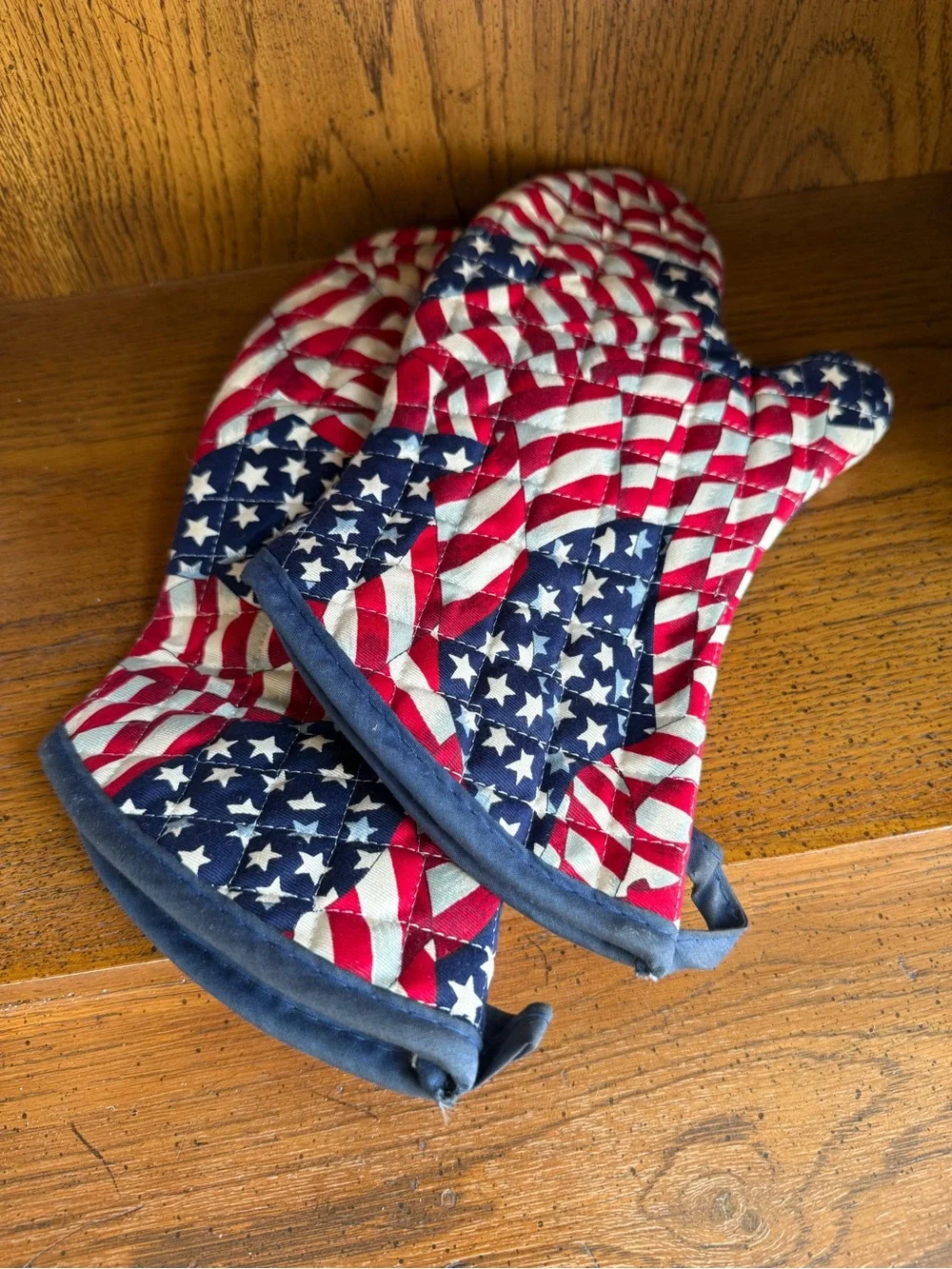 American Flag Quilted Oven Mitts - Red, White & Blue